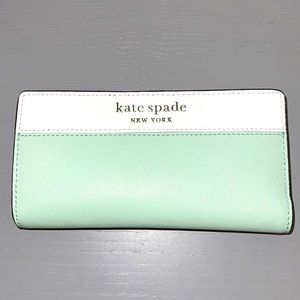 New Kate Spade Large Slim Bifold Wallet